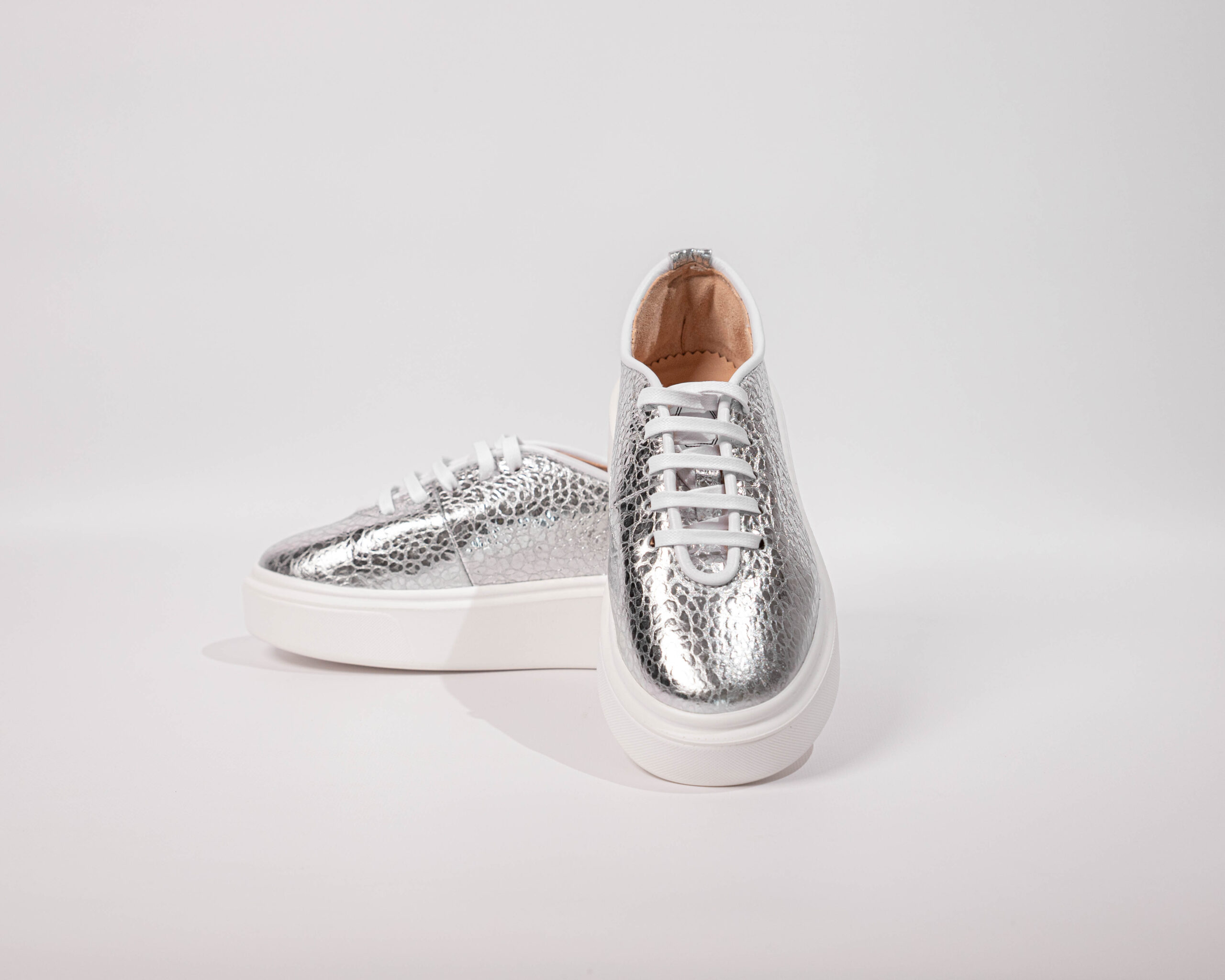 Low sneakers GG101-01